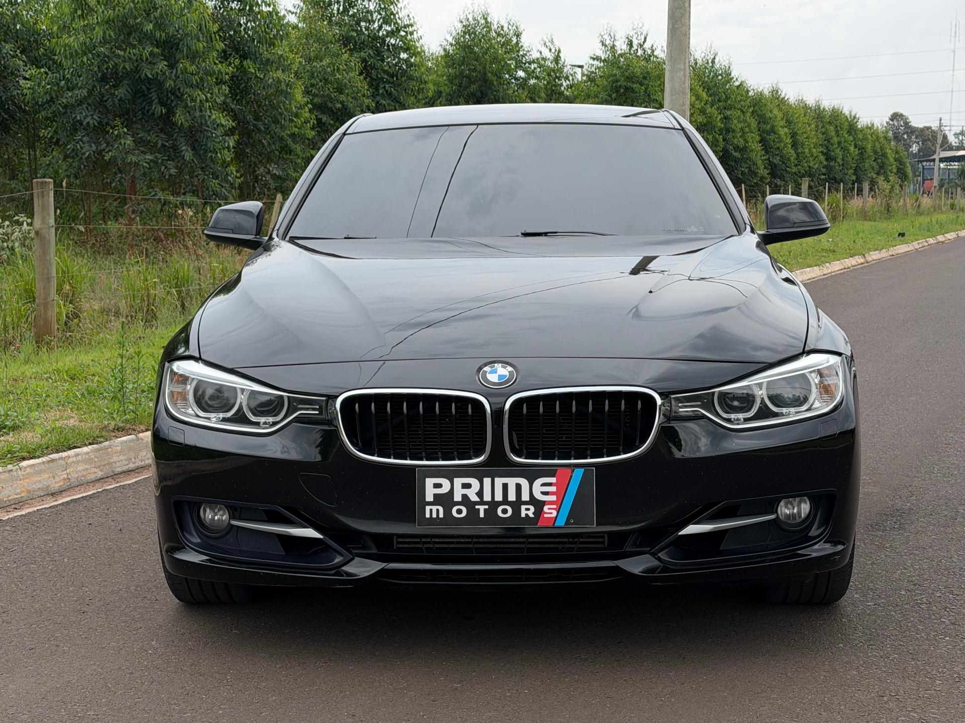 BMW 320I - Foto
