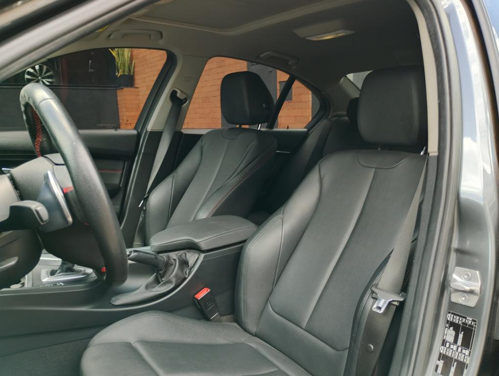 BMW 328I - Foto