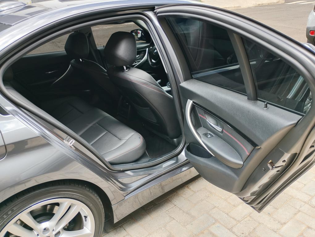 BMW 328I - Foto