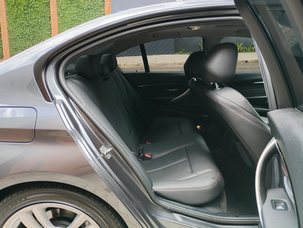 BMW 328I - Foto