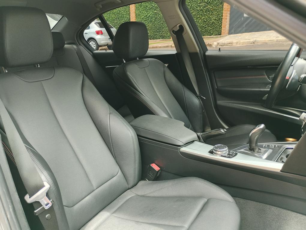BMW 328I - Foto