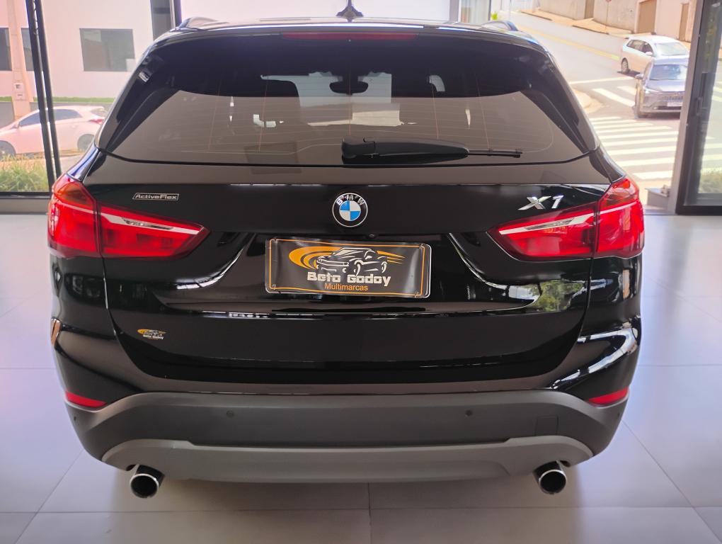 BMW X1 - Foto