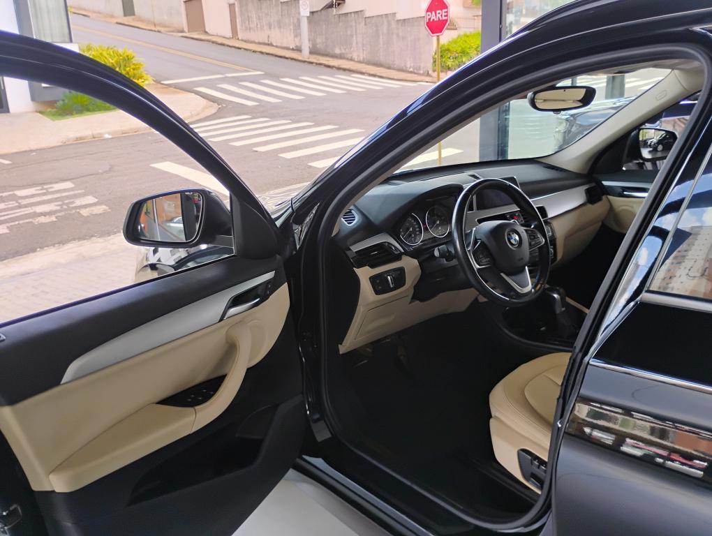 BMW X1 - Foto