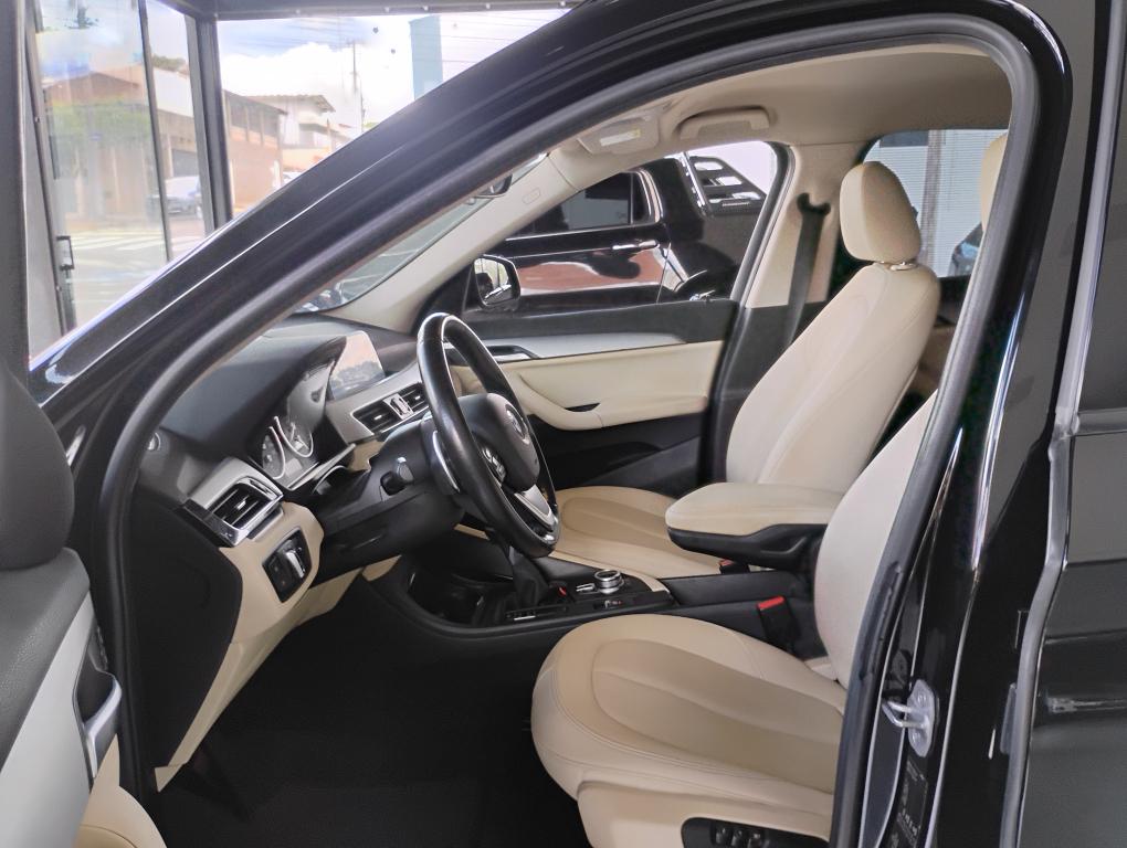 BMW X1 - Foto