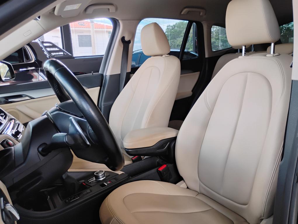 BMW X1 - Foto