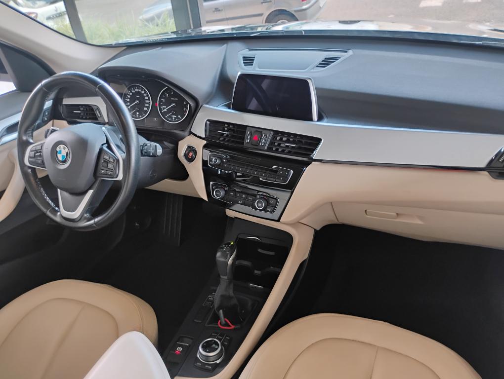 BMW X1 - Foto