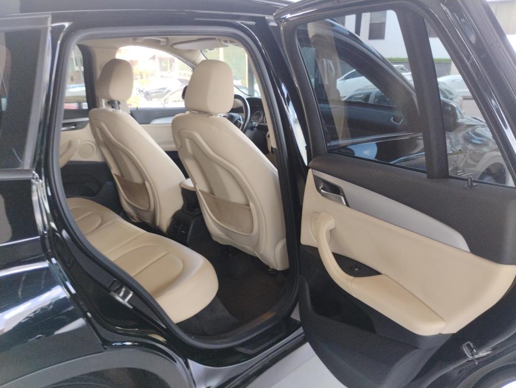 BMW X1 - Foto