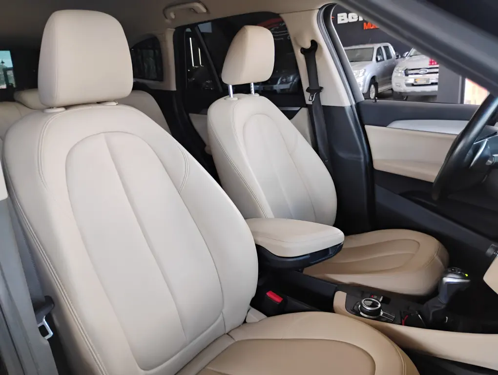 BMW X1 - Foto