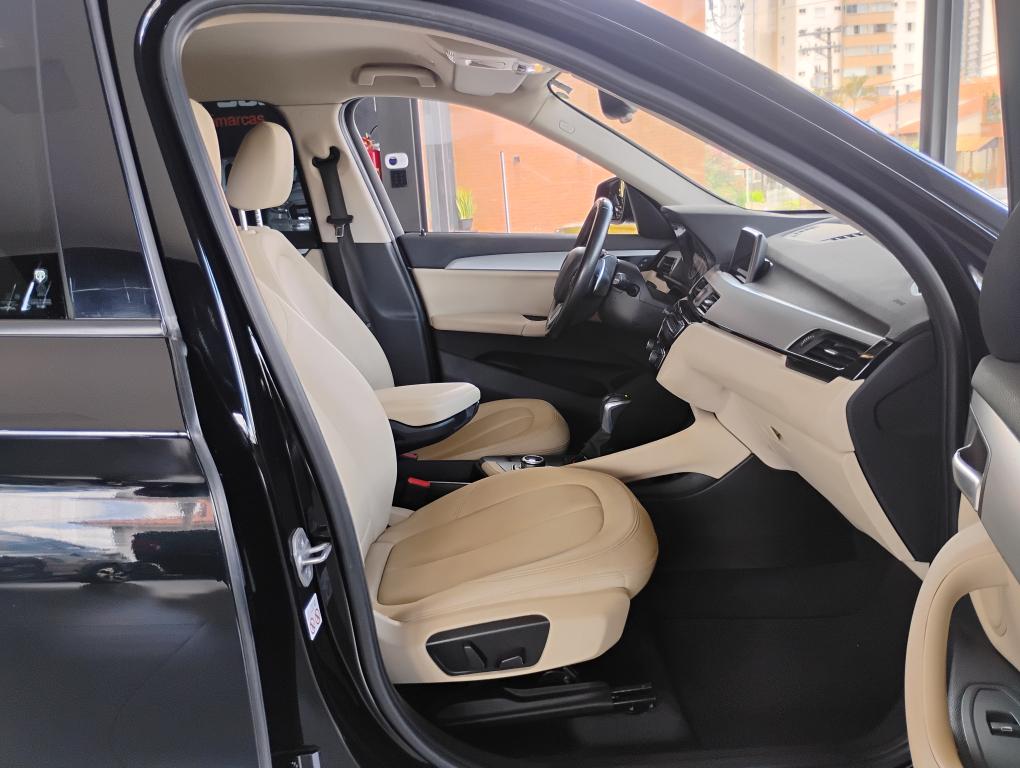 BMW X1 - Foto