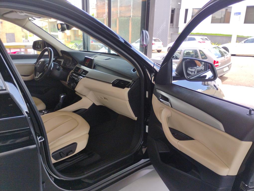 BMW X1 - Foto