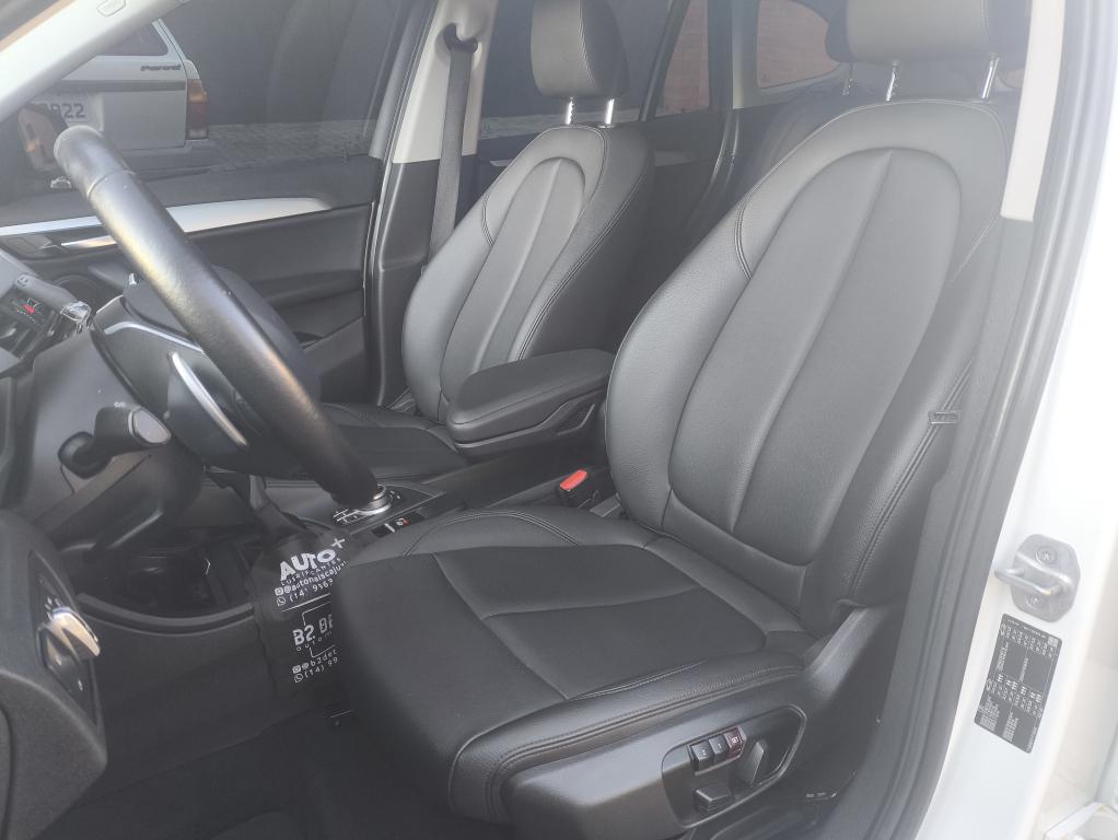 BMW X1 - Foto