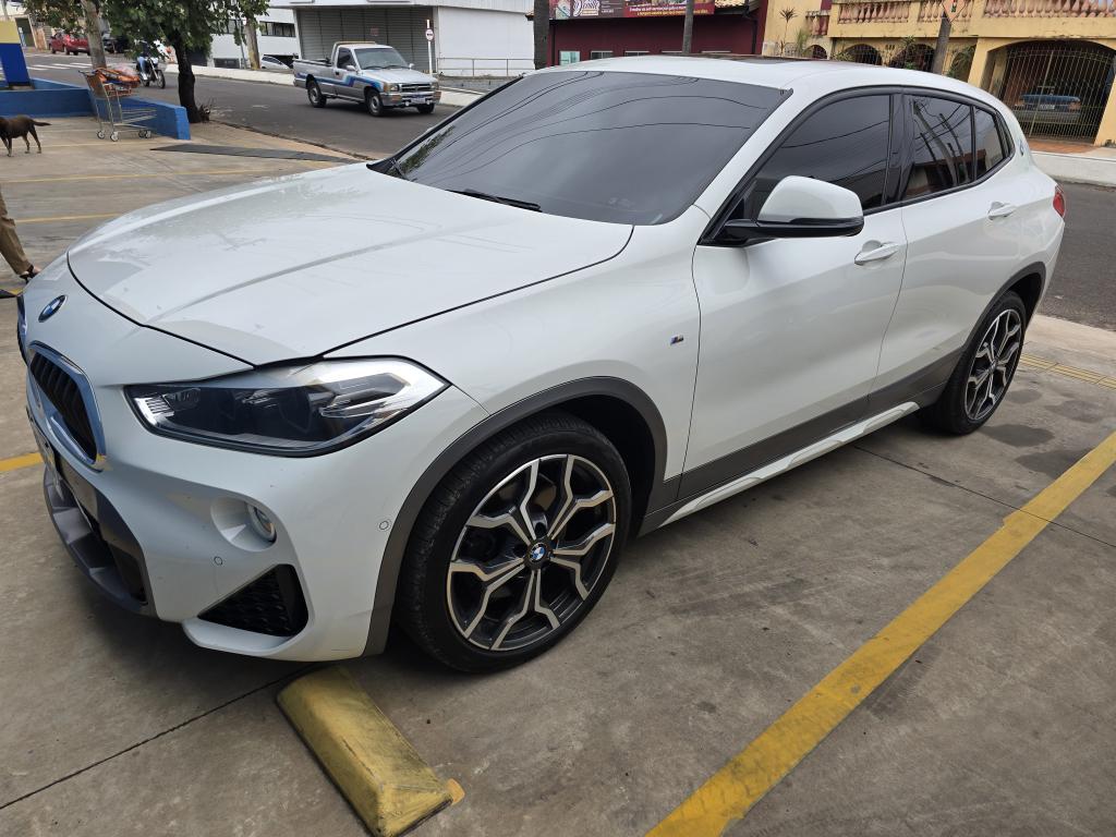 BMW X2 - Foto