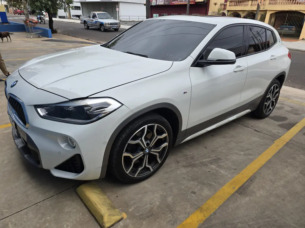 BMW X2 - Foto