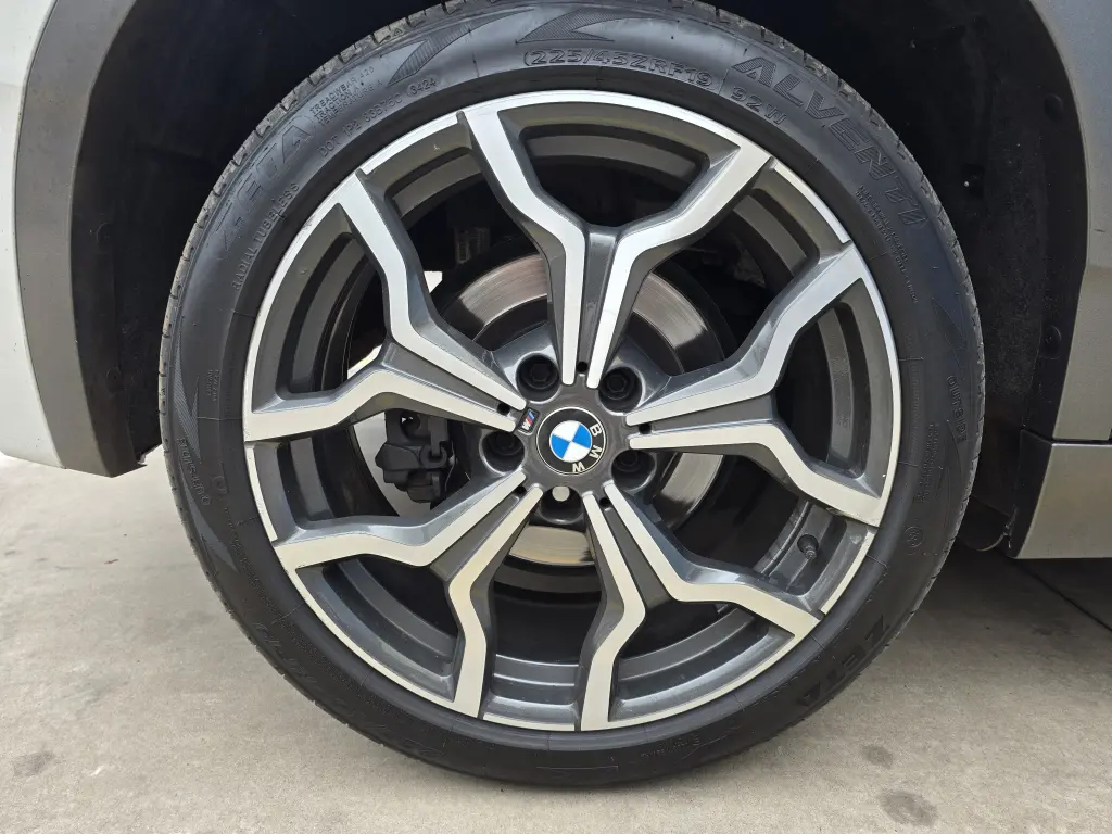 BMW X2 - Foto