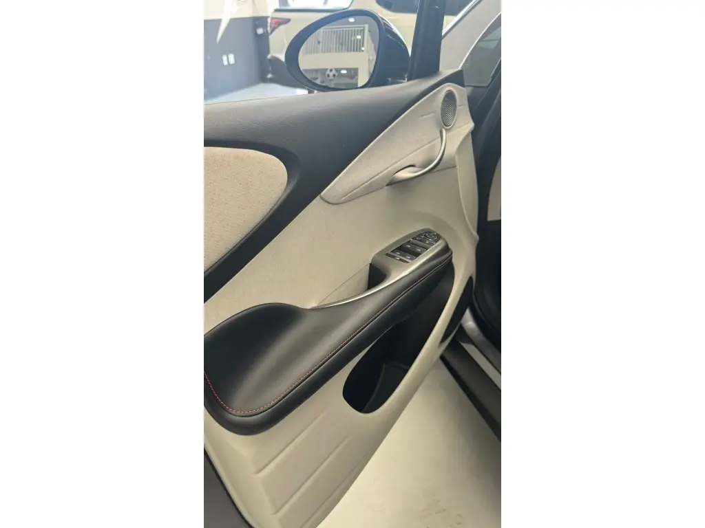 BYD Dolphin - Foto