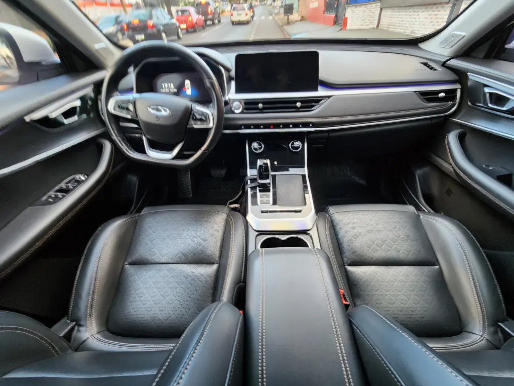 CHERY Tiggo 8 - Foto