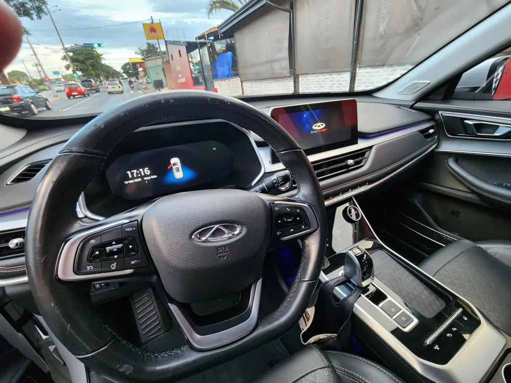 CHERY Tiggo 8 - Foto