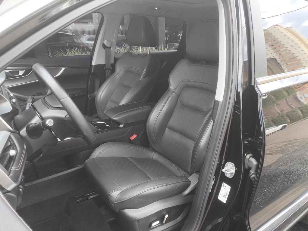 CHERY Tiggo 8 - Foto