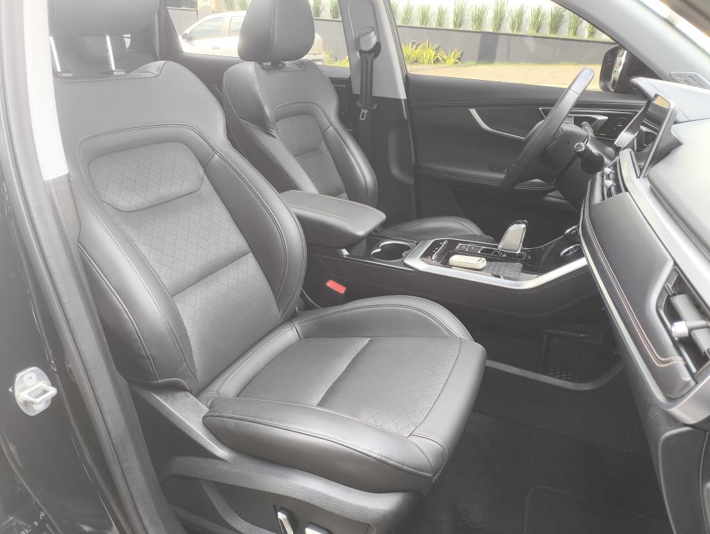CHERY Tiggo 8 - Foto