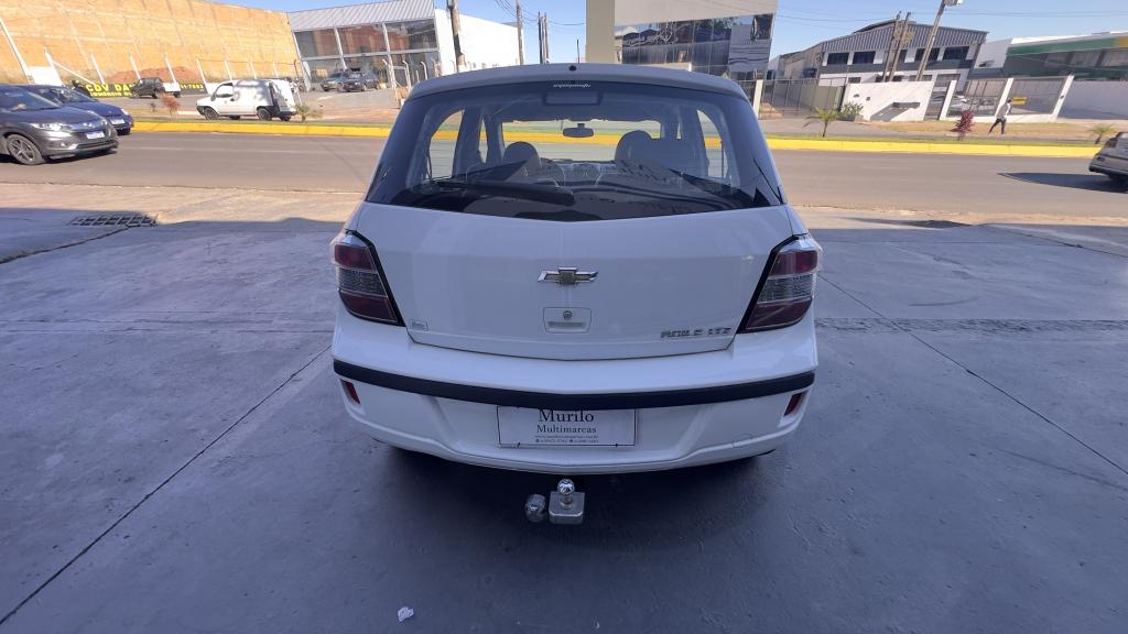 CHEVROLET Agile - Foto