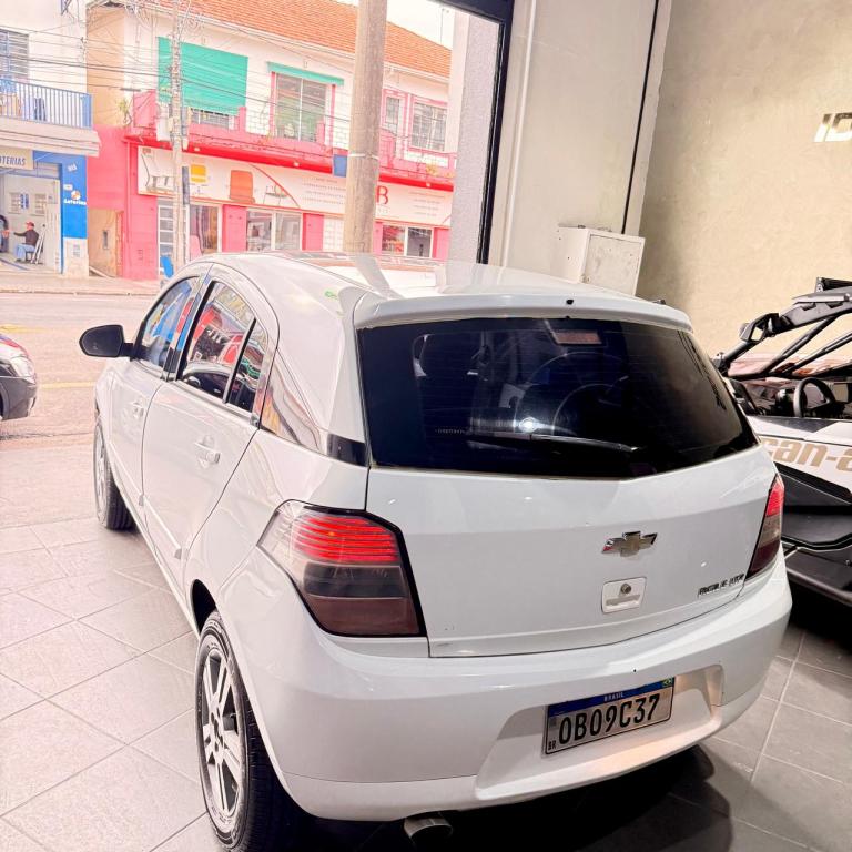 CHEVROLET Agile - Foto