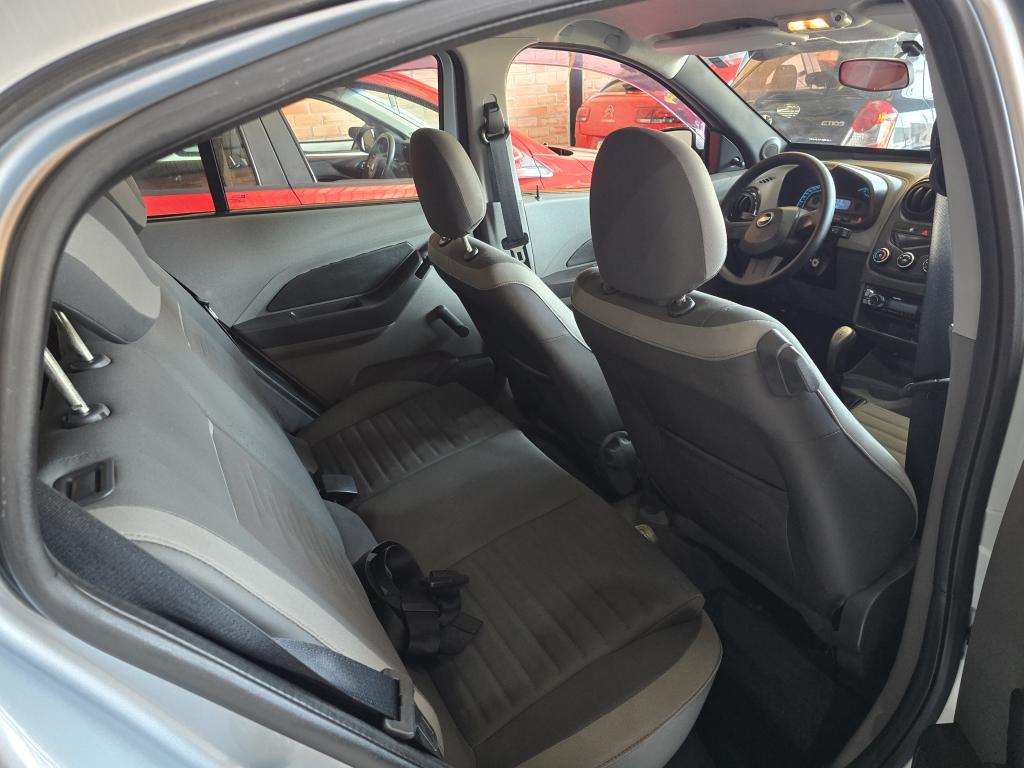 CHEVROLET Agile - Foto