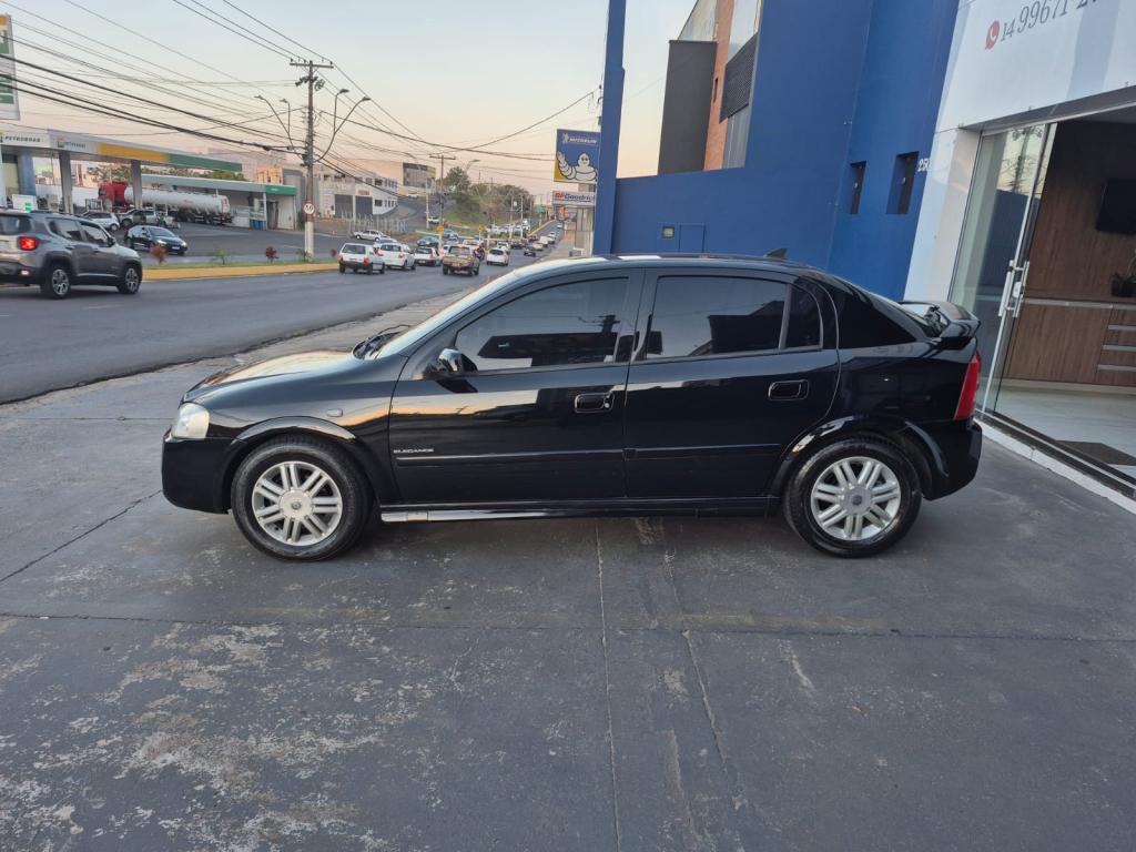 CHEVROLET Astra Hatch - Foto