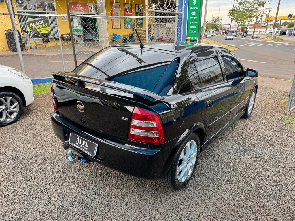 CHEVROLET Astra Hatch - Foto