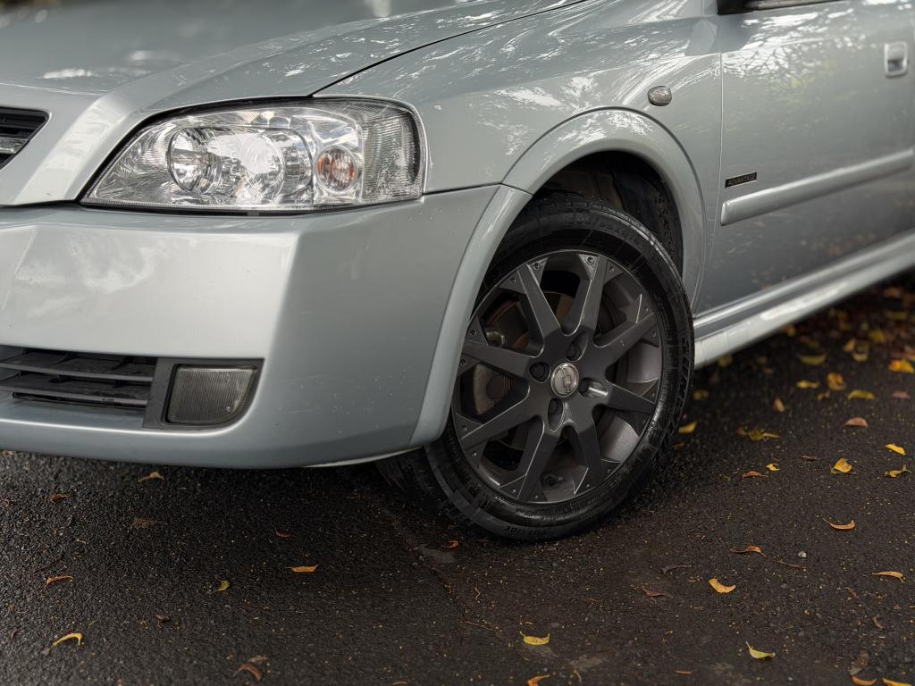 CHEVROLET Astra Hatch - Foto