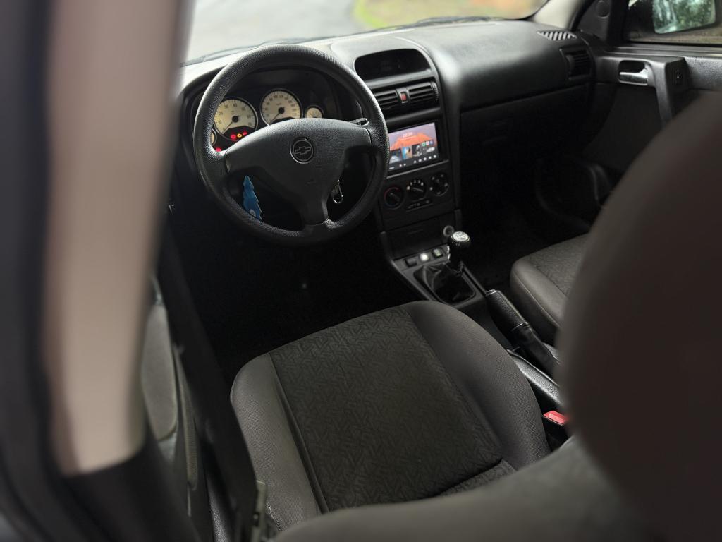 CHEVROLET Astra Hatch - Foto