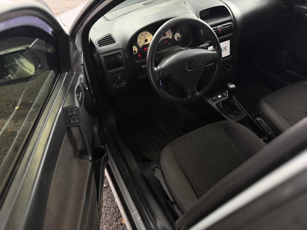 CHEVROLET Astra Hatch - Foto