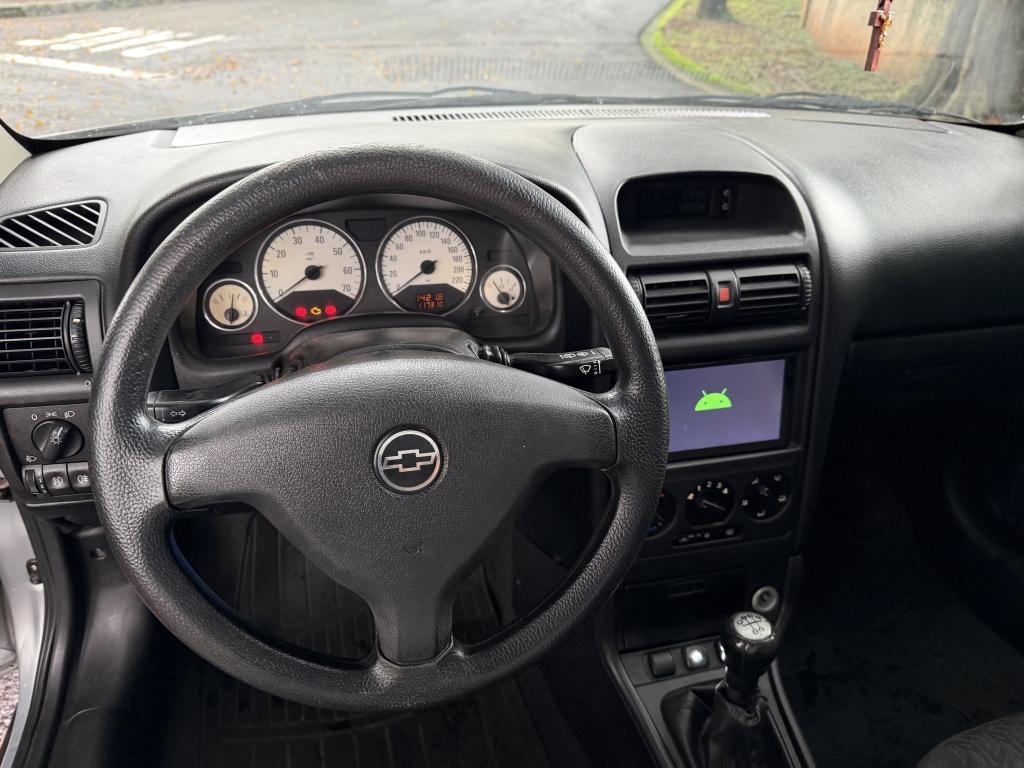 CHEVROLET Astra Hatch - Foto