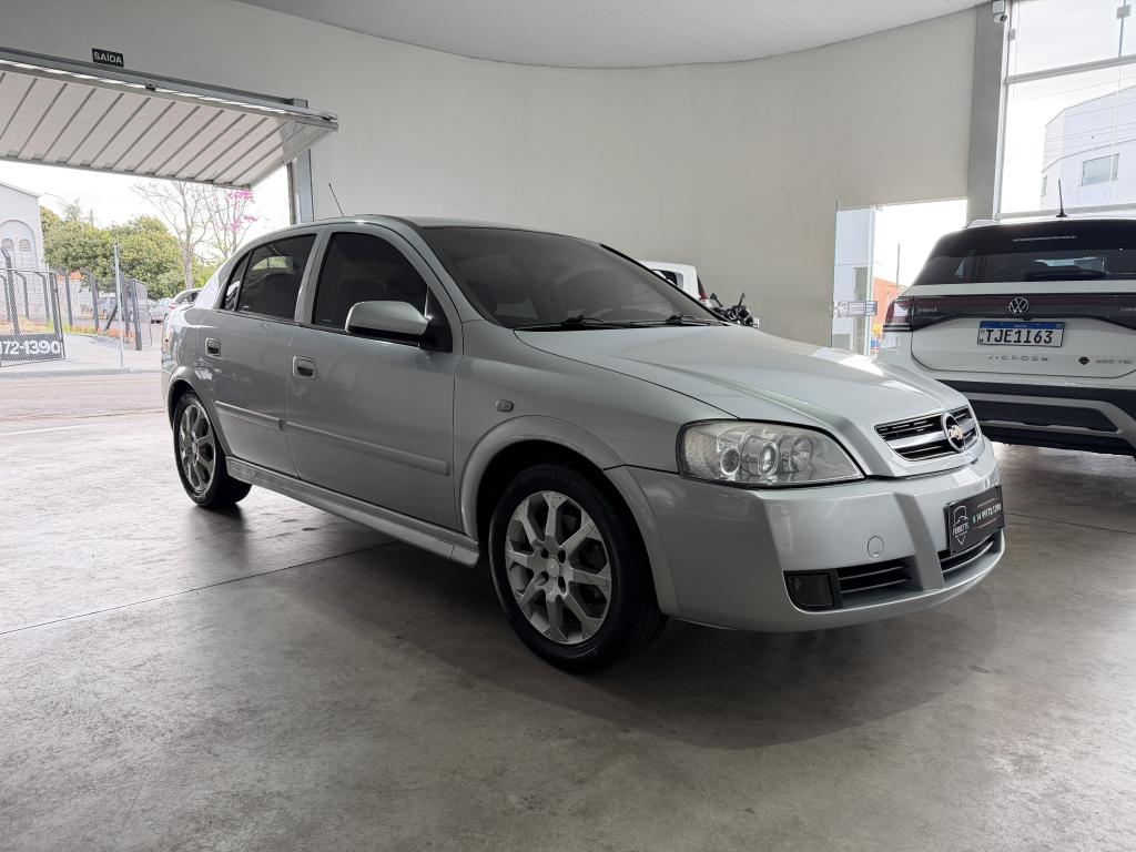 CHEVROLET Astra Hatch - Foto