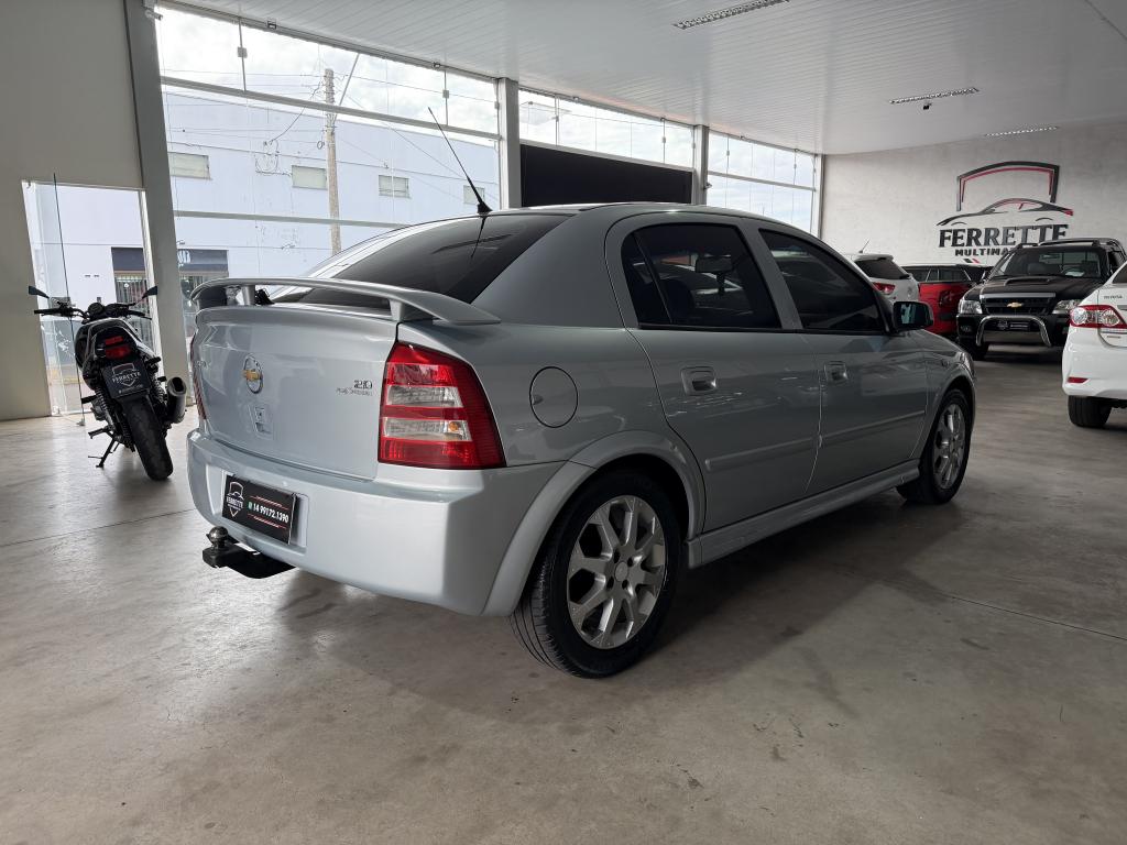 CHEVROLET Astra Hatch - Foto