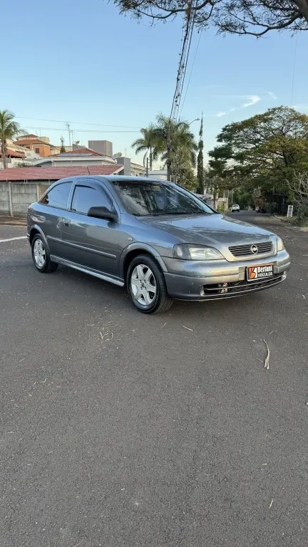 CHEVROLET Astra Hatch - Foto