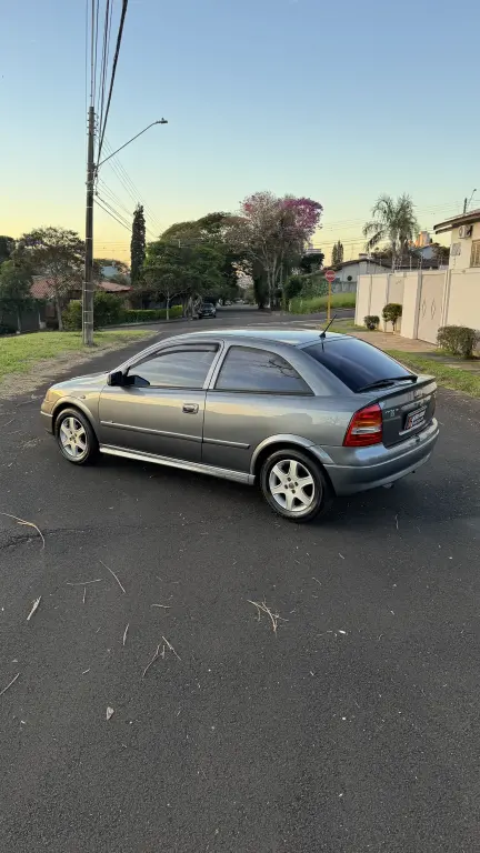 CHEVROLET Astra Hatch - Foto