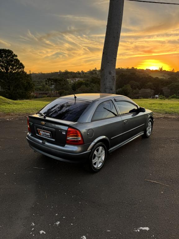 CHEVROLET Astra Hatch - Foto