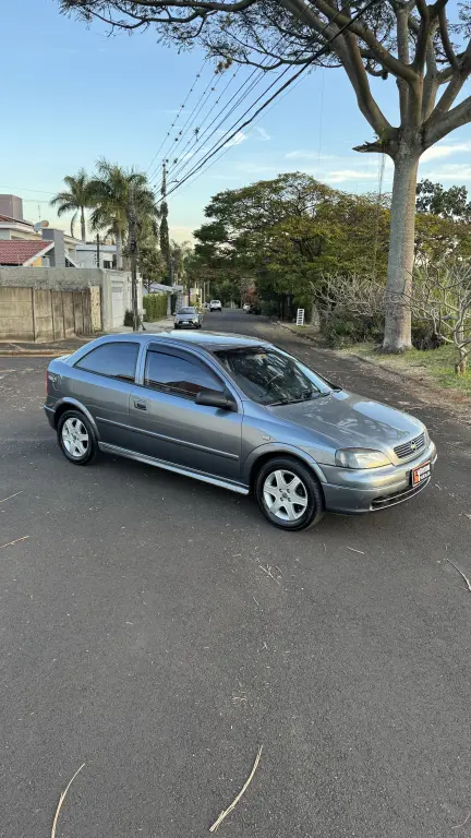 CHEVROLET Astra Hatch - Foto