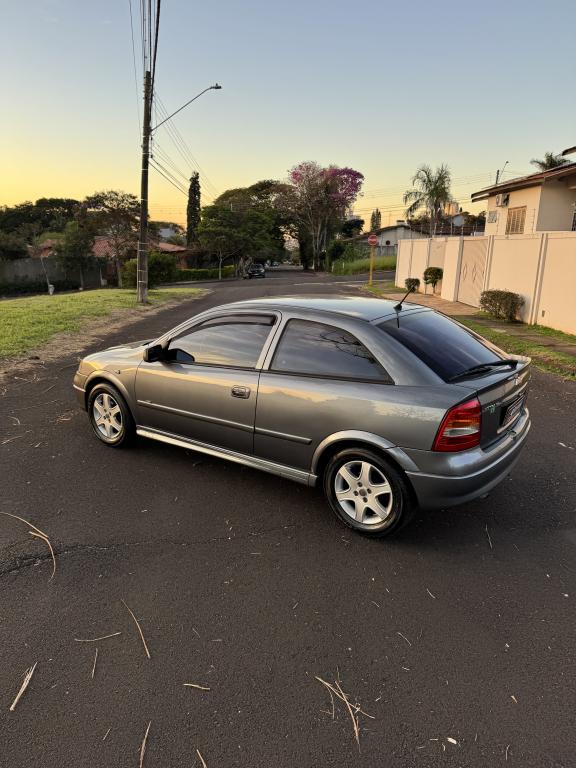 CHEVROLET Astra Hatch - Foto