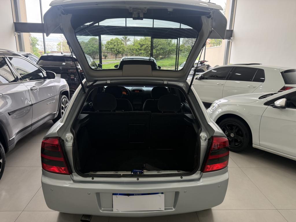 CHEVROLET Astra Hatch - Foto