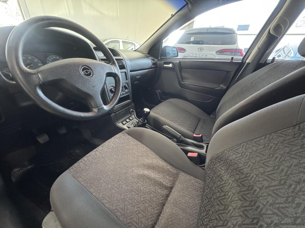 CHEVROLET Astra Hatch - Foto
