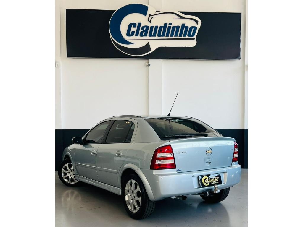 CHEVROLET Astra Sedan - Foto