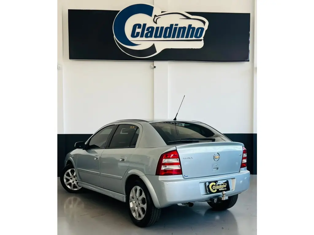 CHEVROLET Astra Sedan - Foto