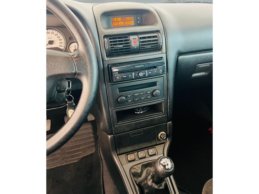 CHEVROLET Astra Sedan - Foto