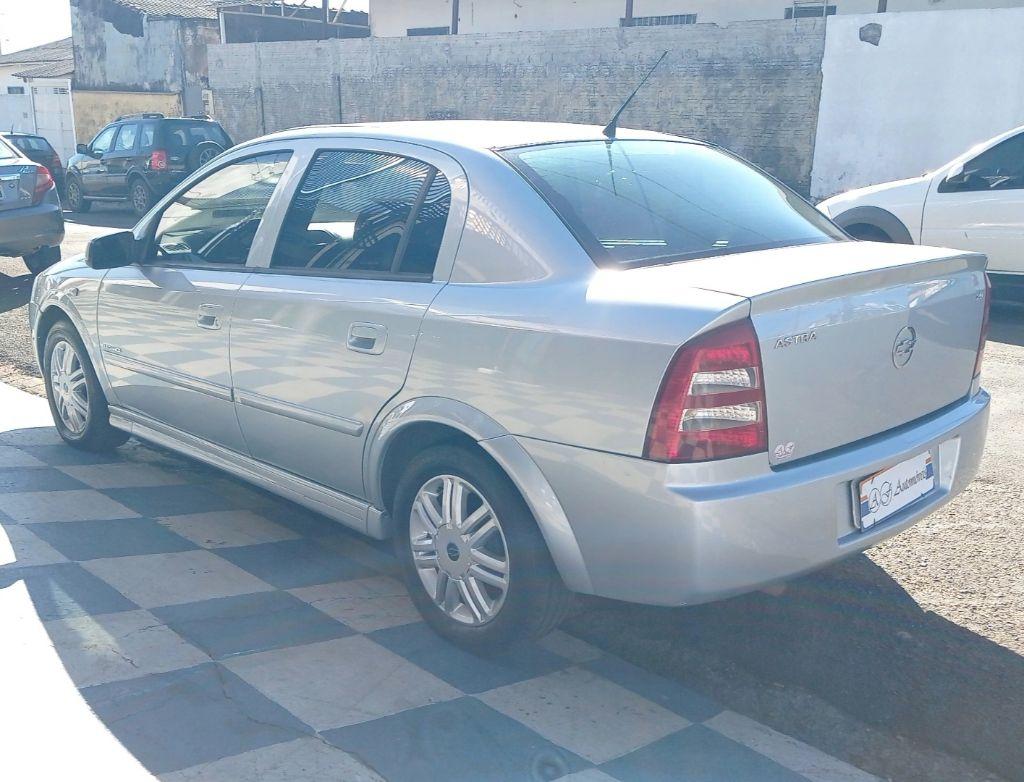 CHEVROLET Astra Sedan - Foto