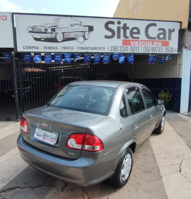 CHEVROLET Classic Sedan - Foto