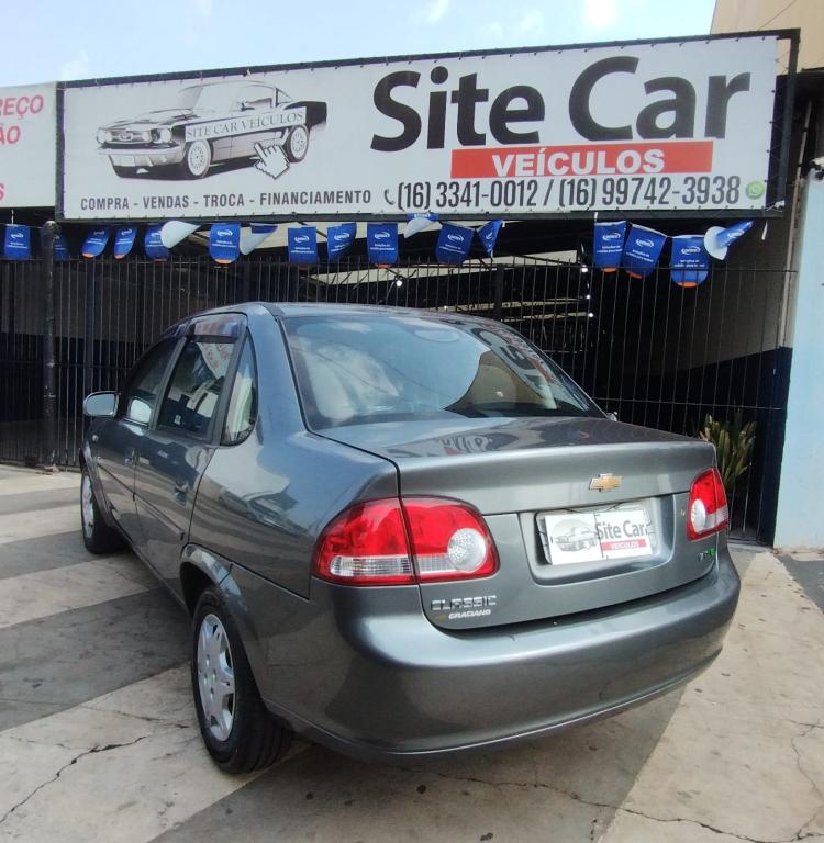 CHEVROLET Classic Sedan - Foto