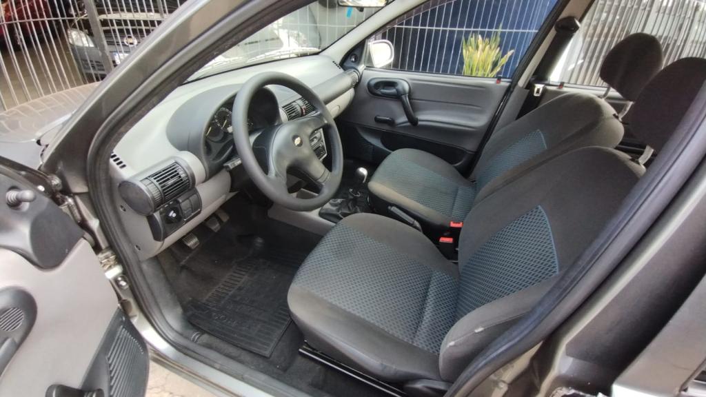 CHEVROLET Classic Sedan - Foto