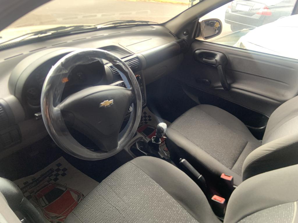 CHEVROLET Classic Sedan - Foto