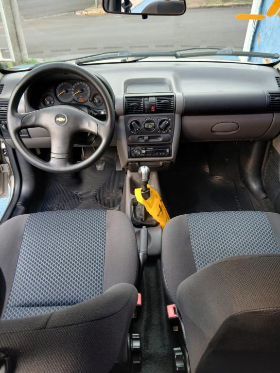 CHEVROLET Classic Sedan - Foto